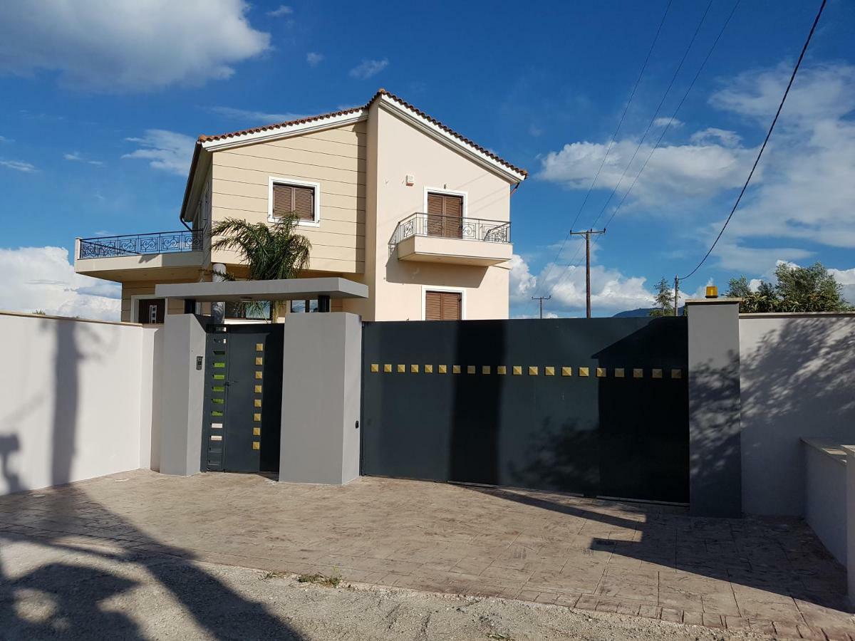 Dimitris Villa Egio Exterior foto