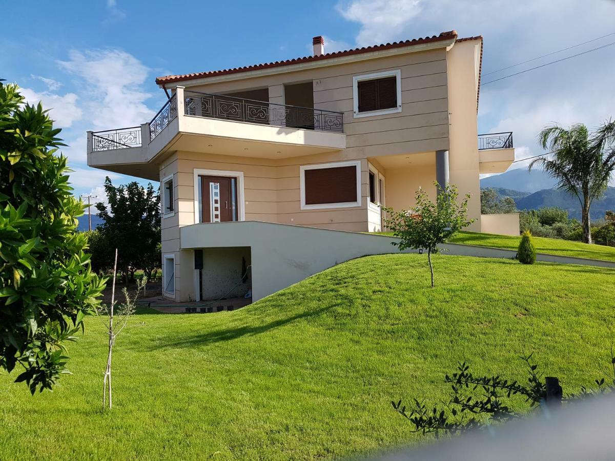 Dimitris Villa Egio Exterior foto
