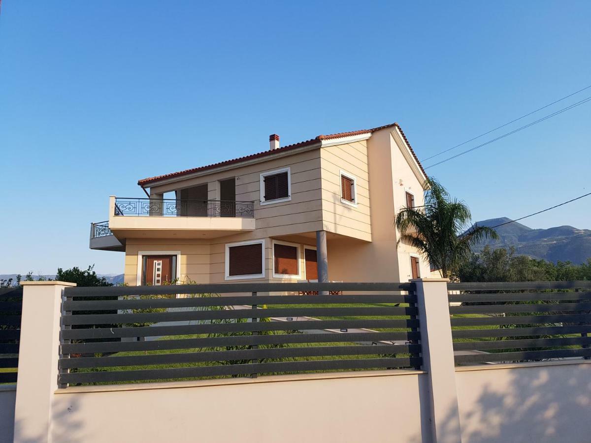 Dimitris Villa Egio Exterior foto